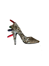 Load image into Gallery viewer, the WOODEN HEELS